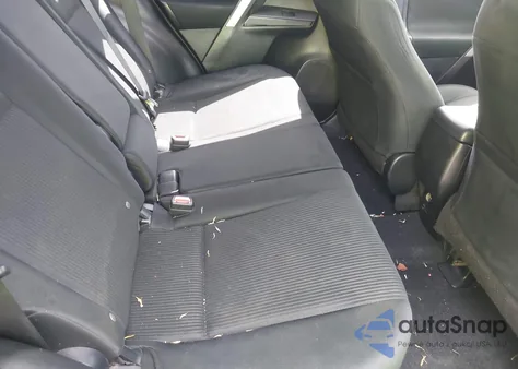 2018 Toyota Rav4 Le z USA, uszkodzony, nr VIN JTMZFREV1JJ736567